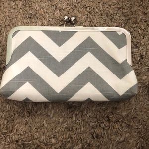 Chevron Clutch
